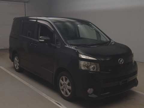 2007 Toyota Voxy ZRR70W[2]