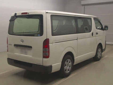 2017 Toyota Hiace Van TRH200V[1]