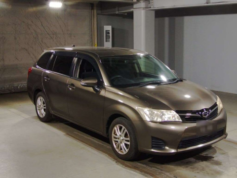 2012 Toyota Corolla Fielder NZE161G[2]