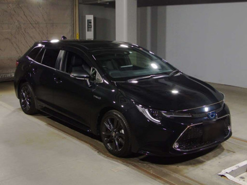 2020 Toyota Corolla Touring Wagon ZWE211W[2]