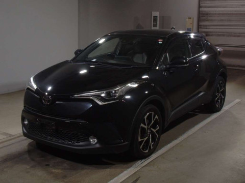 2018 Toyota C-HR NGX50[0]