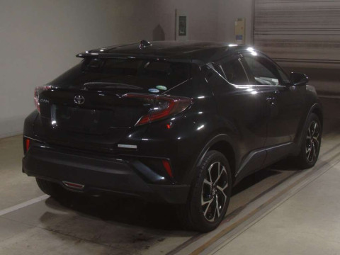 2018 Toyota C-HR NGX50[1]