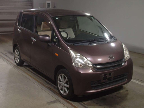 2011 Daihatsu Move LA100S[2]