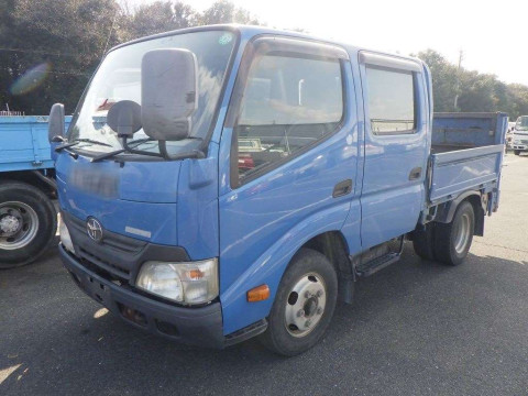 2012 Toyota Dyna Truck XZU605[0]