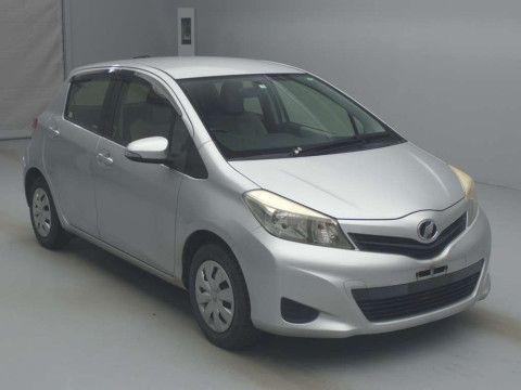 2012 Toyota Vitz KSP130[2]