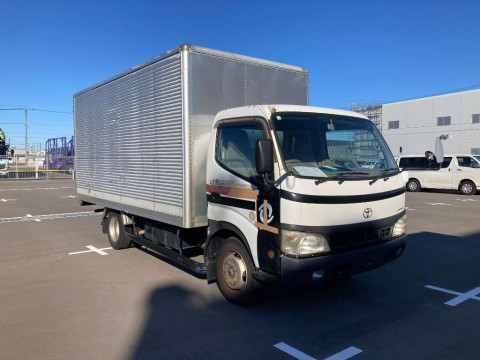 2004 Toyota Dyna Truck XZU412[2]