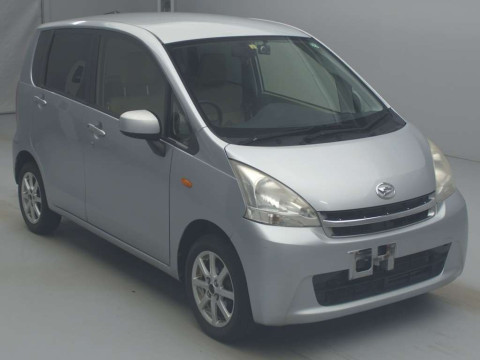 2012 Daihatsu Move LA100S[2]