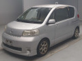 2004 Toyota Porte