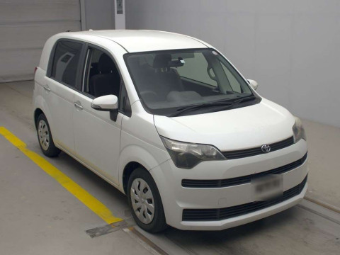 2014 Toyota Spade NCP141[2]