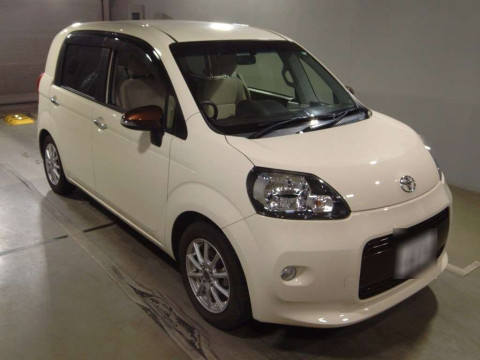 2015 Toyota Porte NCP141[2]