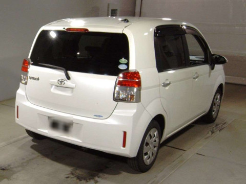 2014 Toyota Spade NCP141[1]