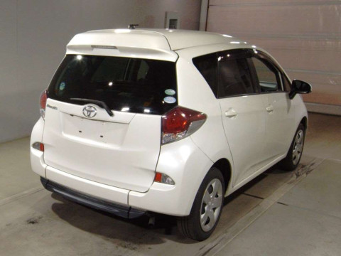 2015 Toyota Ractis NCP122[1]