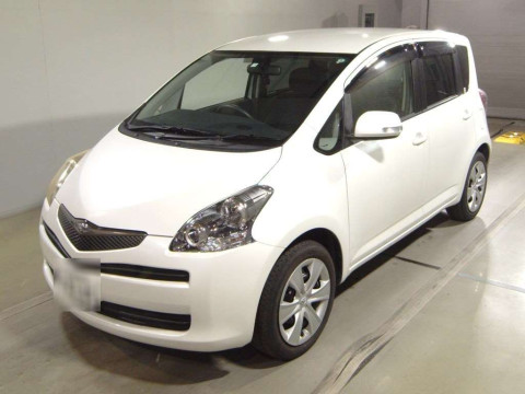 2010 Toyota Ractis SCP100[0]