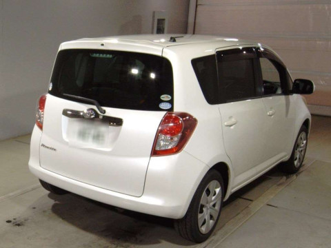 2010 Toyota Ractis SCP100[1]