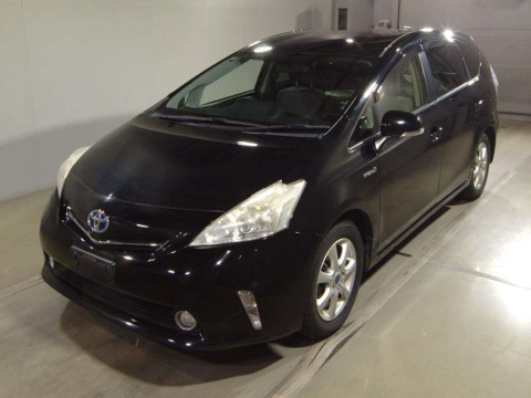 2013 Toyota Prius alpha ZVW41W[0]