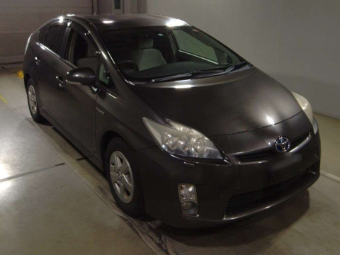 2011 Toyota Prius ZVW30[2]