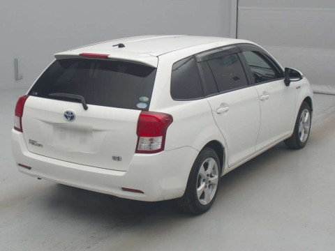 2014 Toyota Corolla Fielder NKE165G[1]