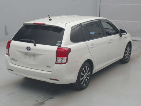 2013 Toyota Corolla Fielder NKE165G[1]