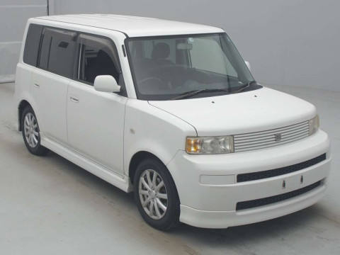 2005 Toyota bB NCP35[2]