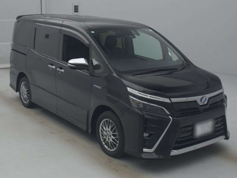 2020 Toyota Voxy ZWR80W[2]