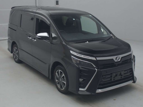 2020 Toyota Voxy ZRR80W[2]