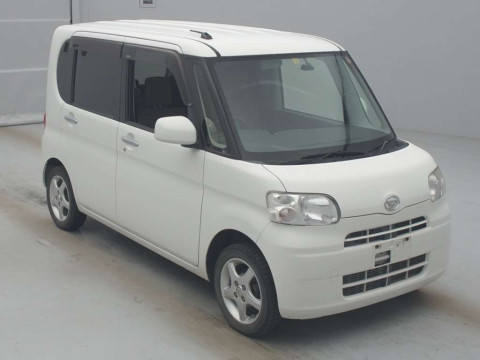 2012 Daihatsu Tanto L375S[2]