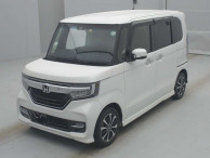 2020 Honda N-BOX CUSTOM