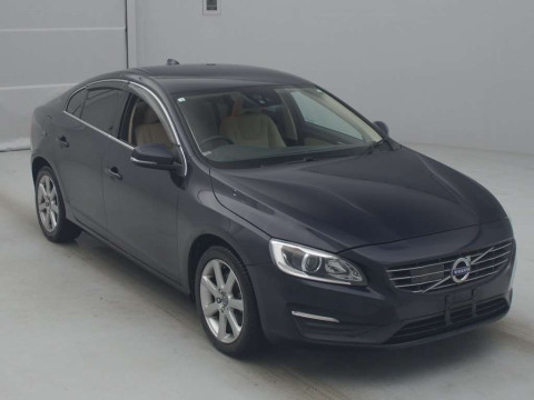 2018 Volvo S60 FD4204T[2]