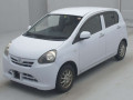 2011 Daihatsu Mira es