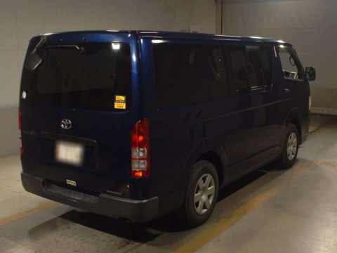 2005 Toyota Regiusace Van KDH200V[1]