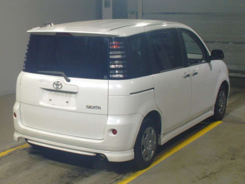 2006 Toyota Sienta NCP81G[1]