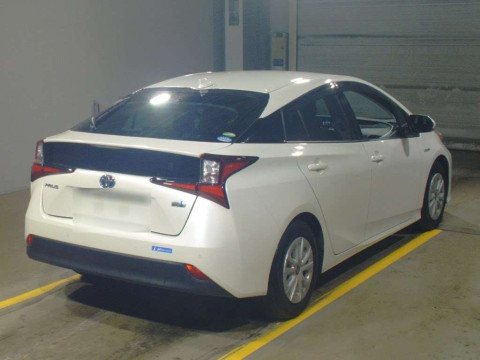 2019 Toyota Prius ZVW51[1]