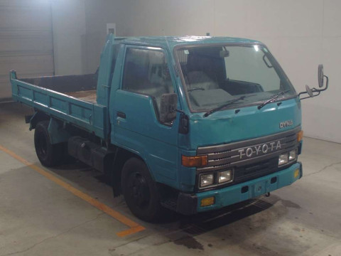 1994 Toyota Dyna Truck BU66D[2]