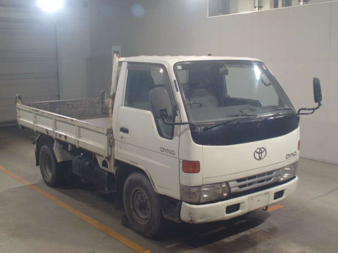 1995 Toyota Dyna Truck BU102D[2]