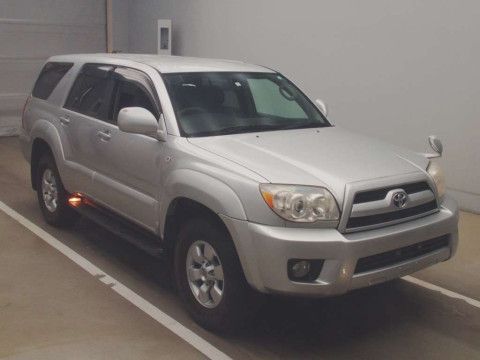 2006 Toyota Hilux Surf TRN210W[2]