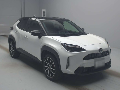 2023 Toyota YARIS CROSS MXPJ10[2]