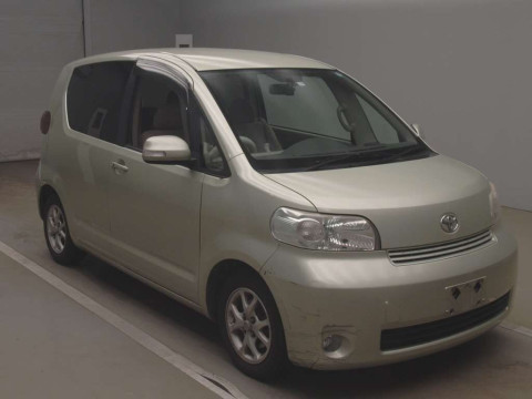 2009 Toyota Porte NNP11[2]