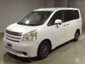 2010 Toyota Noah