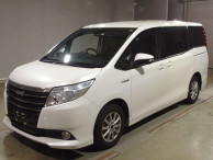 2016 Toyota Noah