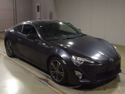 2015 Toyota 86 ZN6[2]