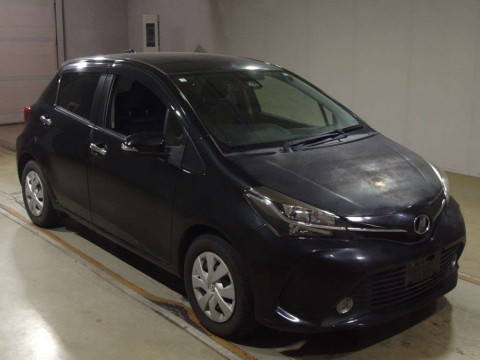 2016 Toyota Vitz NSP130[2]