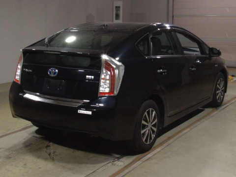 2013 Toyota Prius ZVW30[1]