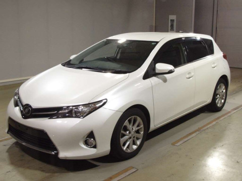 2013 Toyota Auris ZRE186H[0]