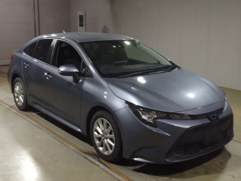 2022 Toyota Corolla Sedan ZWE211[2]