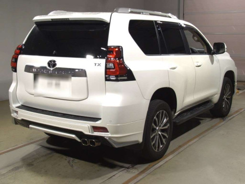 2020 Toyota Land Cruiser Prado TRJ150W[1]