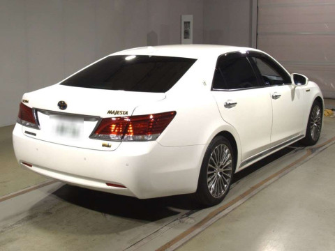 2018 Toyota Crown Majesta GWS214[1]