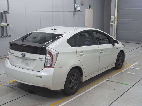 2012 Toyota Prius ZVW30[1]