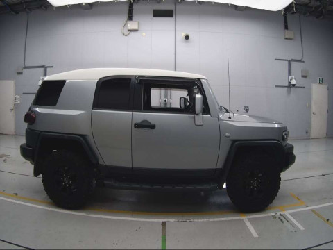 2011 Toyota FJ CRUISER GSJ15W[1]