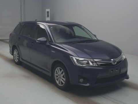 2014 Toyota Corolla Fielder NKE165G[1]