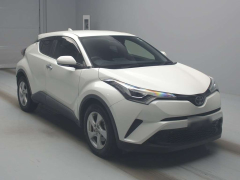 2018 Toyota C-HR NGX50[1]